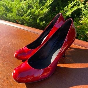 Gianni Bini heels. Size 10. Red patent-leather.